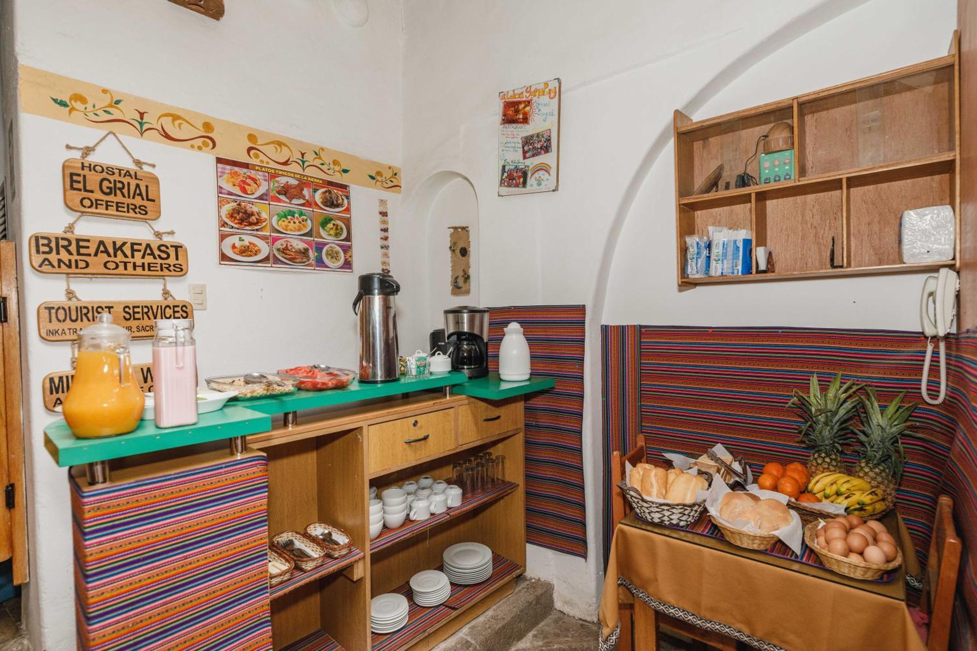 Hostal El Grial กุสโก ภายนอก รูปภาพ